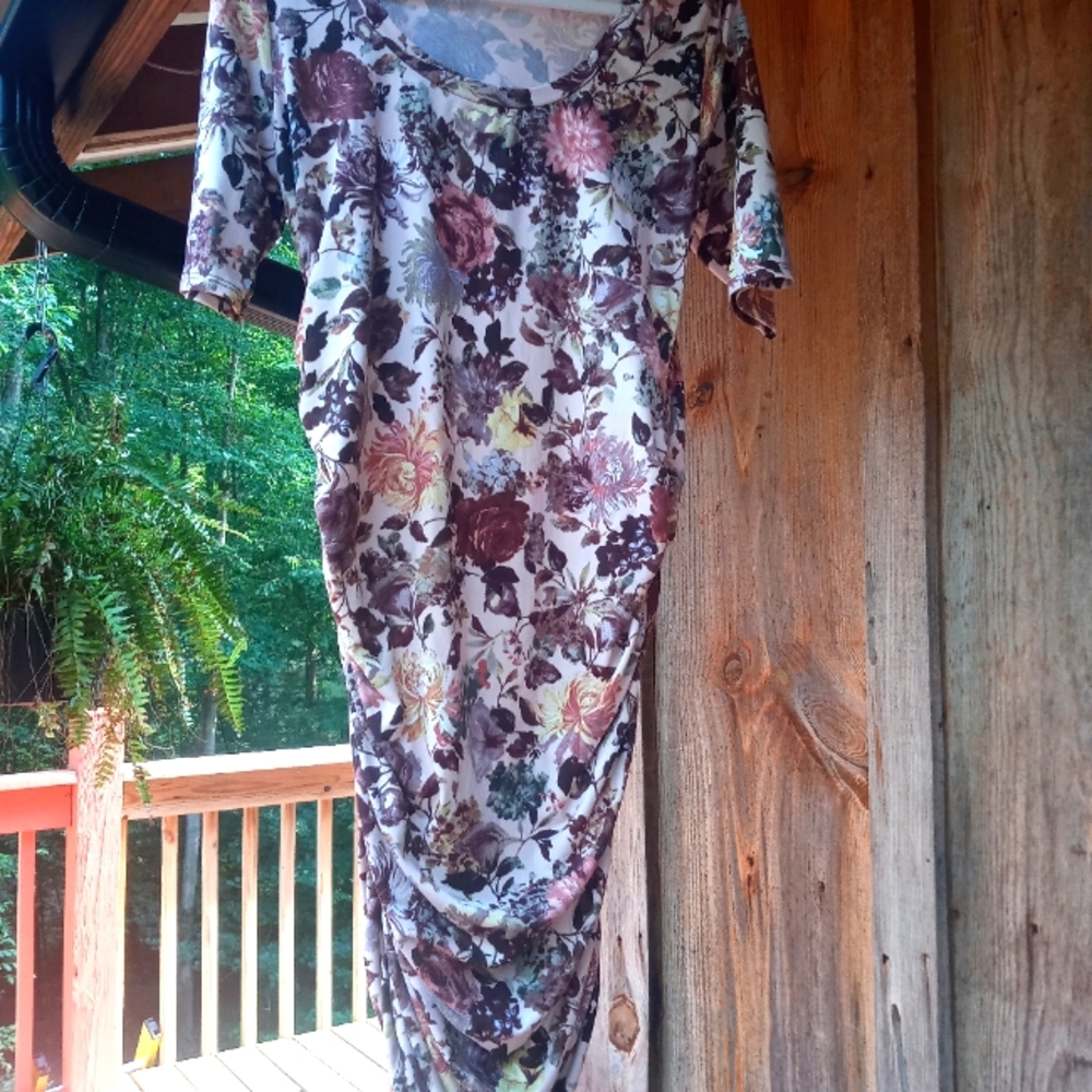 Mother Bee Maternity XL Floral Bodycon Dress